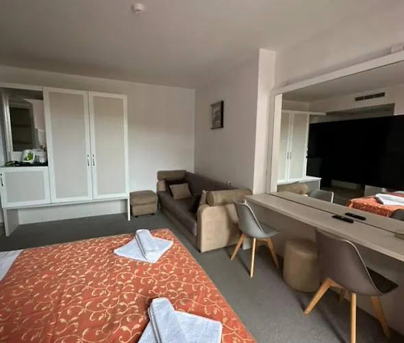 Emilia Palace Hotel Sluneční pobřeží