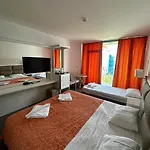 Emilia Palace Napospart