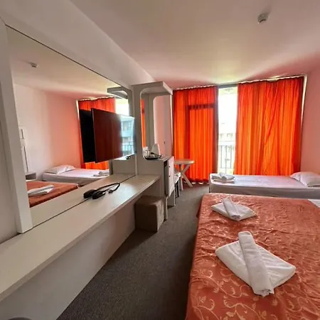 Ξενοδοχείο Emilia Palace 3*