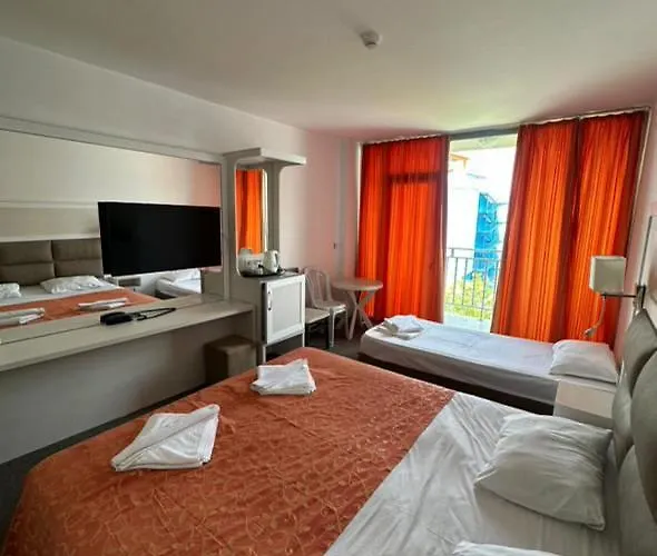 Emilia Palace Солнечный берег