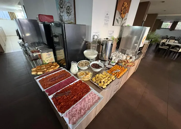 Emilia Palace Отель